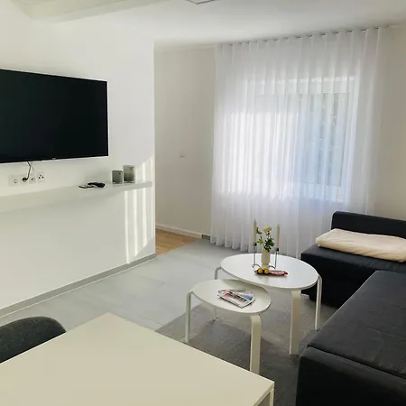 Koblenzer Naturhaus & *